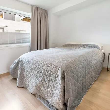 Cozy And Modern Near Centre *